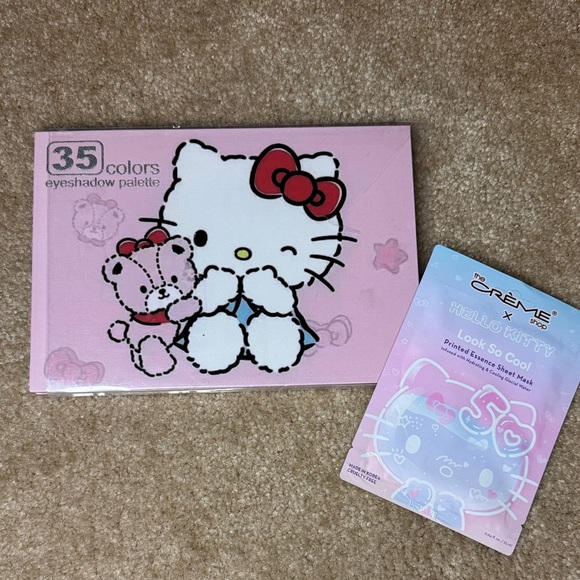 Hello Kitty x Creme’ Other - Hello Kitty X Crème’, 35-Color Eyeshadow Palette/Mask - Pink and Red